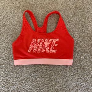 Women’s NIKE sports Bra
